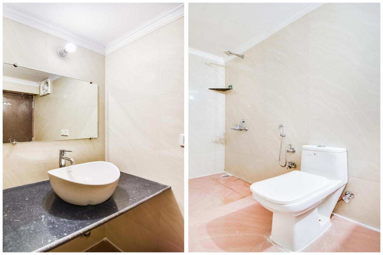 Hôtel Capital O 23129 Chelsea Palace à Khajurāho Extérieur photo